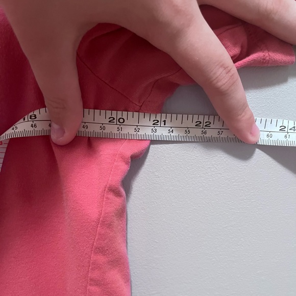 Vineyard vines Ladies Small short sleeve pocket Tee. It is a coral color. - Picture 5 of 12